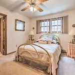 Family-Friendly Tobyhanna Getaway With Yard!
